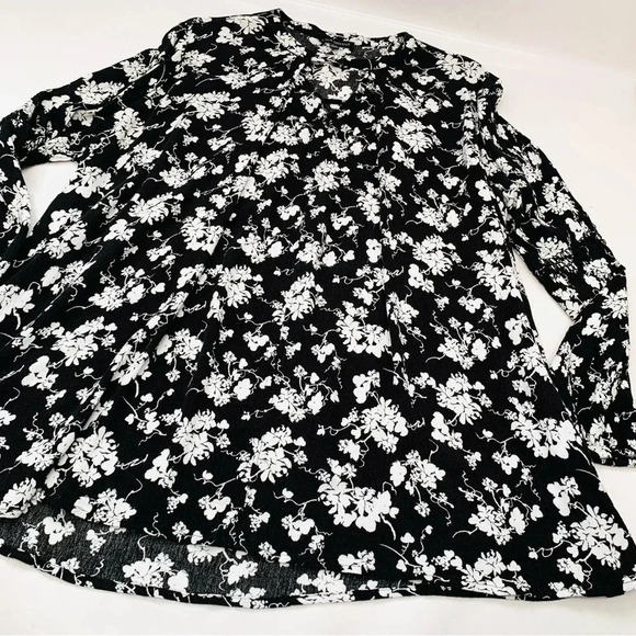 Lane Bryant Blouse Top Woman 18/20  Gauzy Floral Boho Key Hole Long Sleeve Flowy - Picture 2 of 13
